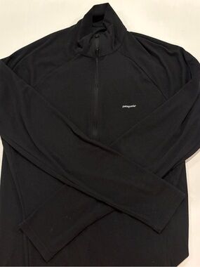Patagonia men’s 1/4 zip base layer